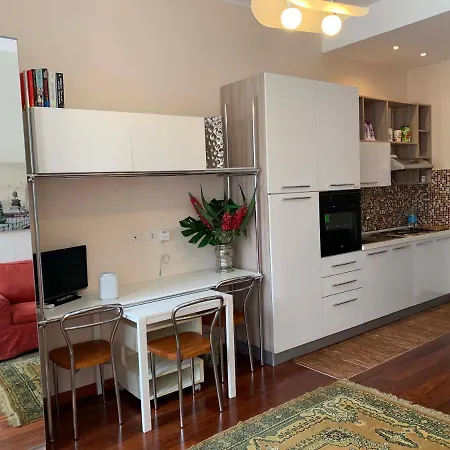 Appartement Bilocale Appena Ristrutturato - Stazione Milan